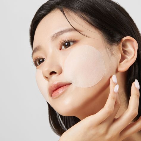 Toner là gì? Tầm quan trọng của toner đối với làn da